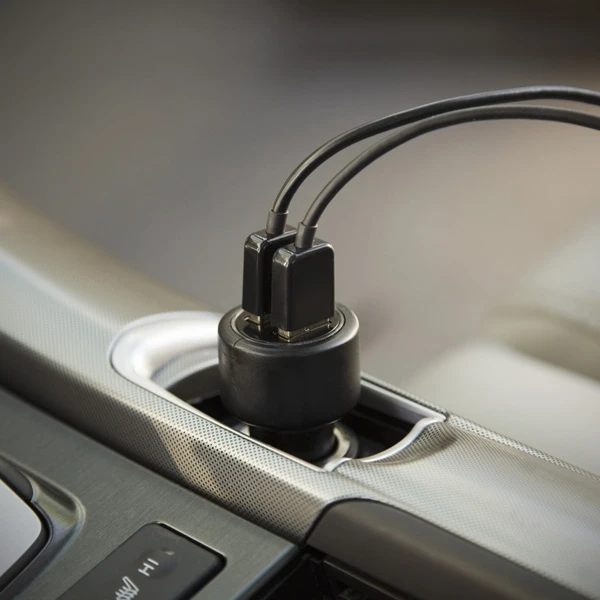 Targus Dual USB 12V Cigarette Lighter Adapter Car Charger For IPad & Tablets 6 Targus Dual USB 12V Cigarette Lighter Adapter Car Charger For IPad & Tablets - Image 4